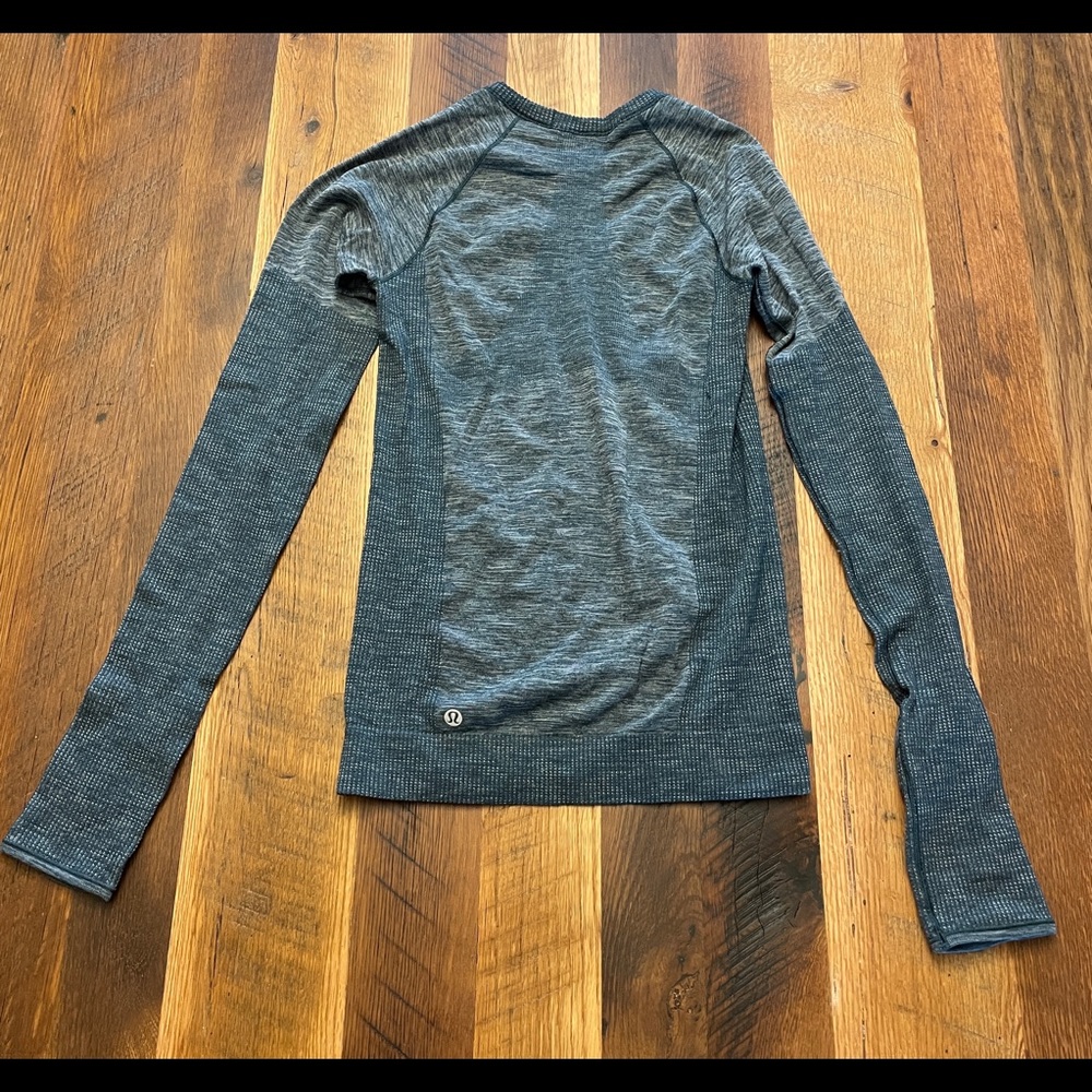 Lululemon Swiftly Tech Long Sleeve Crew - Picture 3 of 12